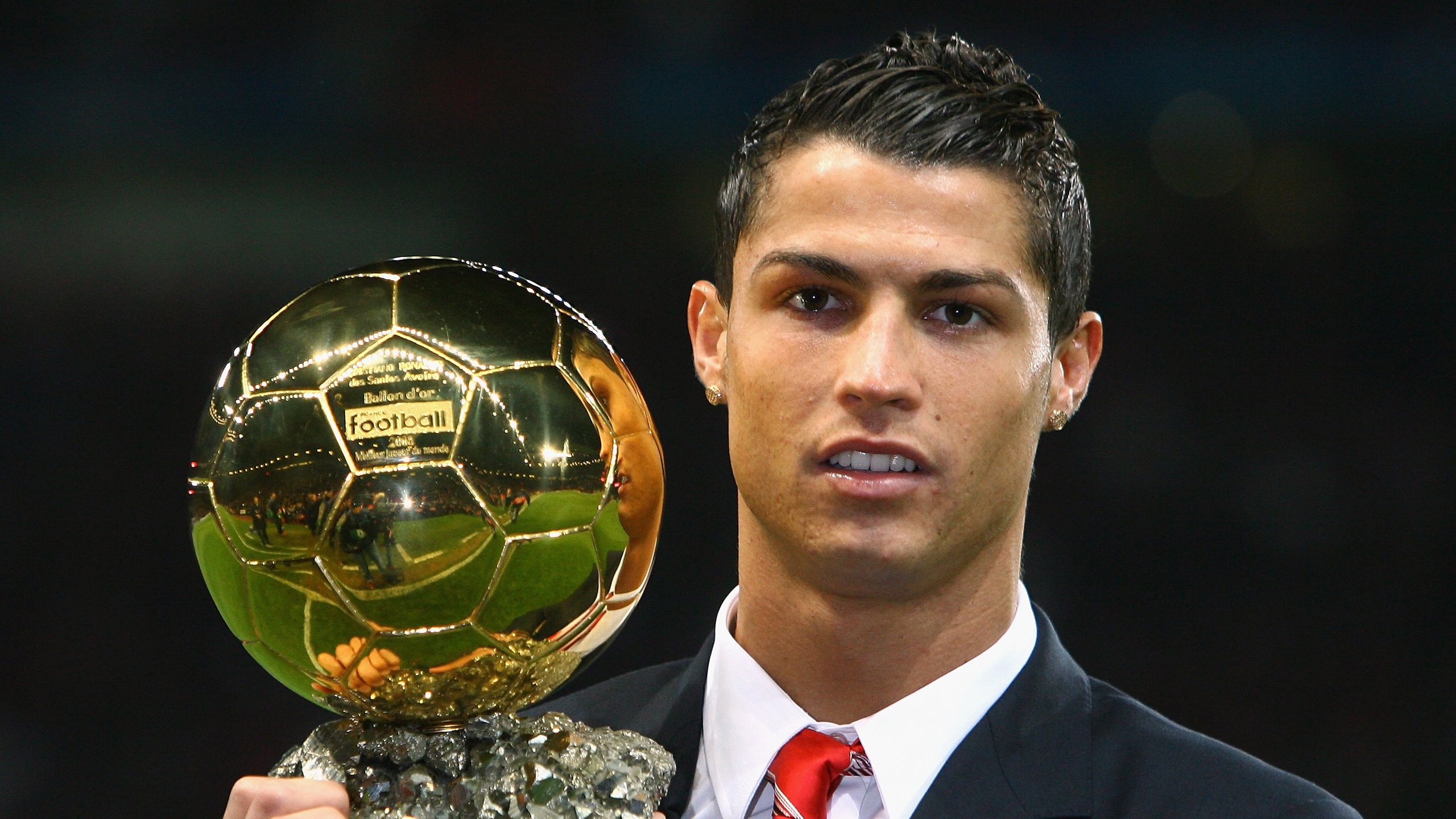 男足主教练回应外界质疑：“请再给我们时间”，现任男足主教练中国队